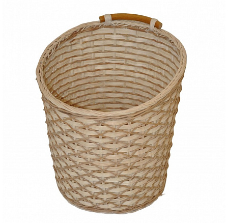 Közepes méretű rattan kosár egy füllel Közepes méretű rattan kosár egy füllel