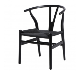 Fekete fonott szék Wishbone inspirációval