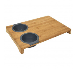 Vágódeszka tálkával és szűrővel